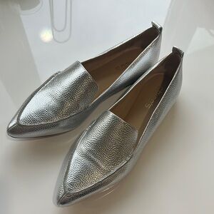 Chico's Silver Pointed-Toe Flats